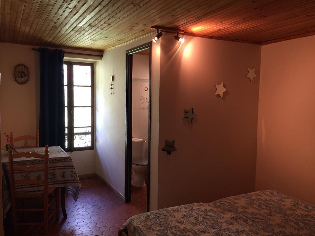 Gite Le Pelens Saint-Martin-dʼEntraunes Exterior foto